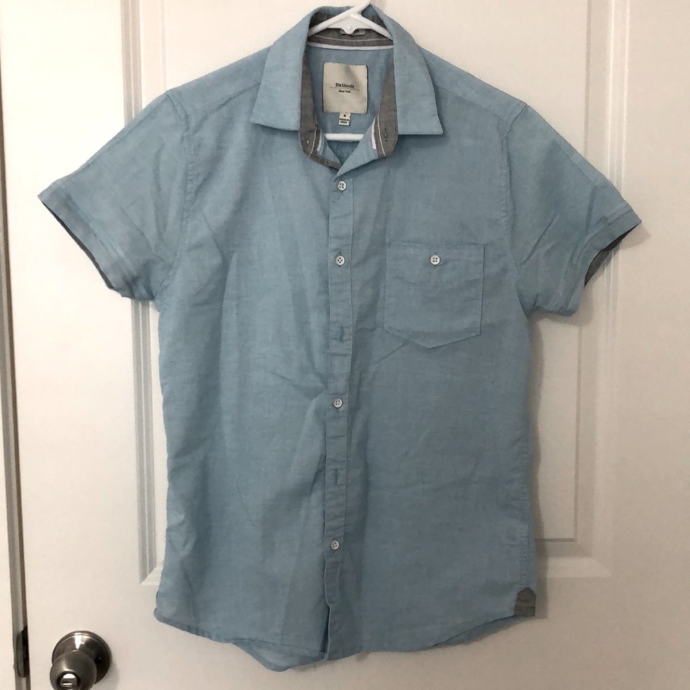 Six Lincoln Men Button Down Short Sleeve Shirt